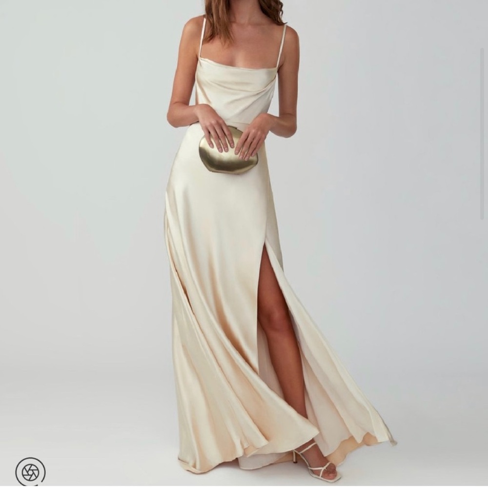 Fame and Partners Strappy Draped Gown in Champagne size 8 - Picture 3 of 9